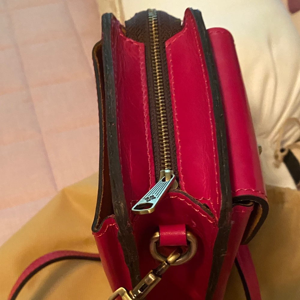 Patricia Nash Fuchsia Leather Crossbody Bag - Picture 2 of 3